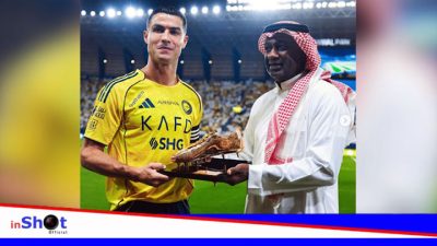 Jadi Pencetak Gol Terbanyak, Ronaldo Terima Sepatu Emas