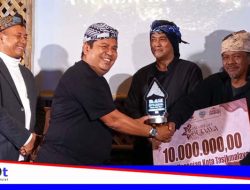 DKKT Tasikmalaya Anugerahi Dua Seniman di Malam Budaya ke-9