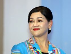 Friderica Widyasari Dewi Pimpin OJK