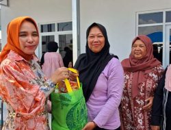Ratusan Relawan dan Warga Sumbringah dapat Bingkisan Lebaran dari SPPG Panglayungan